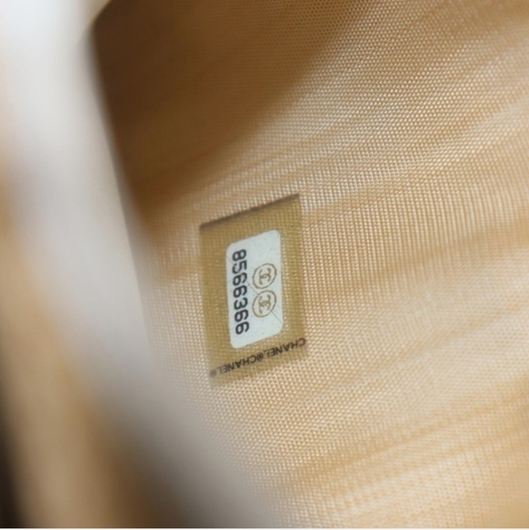 CHANEL Yellow Patent Leather Wallet on Chain - Picture 9 of 10